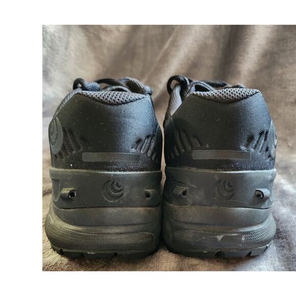 Black Topo Athletic Trail Running shoes, size 8.5 mens main image 4